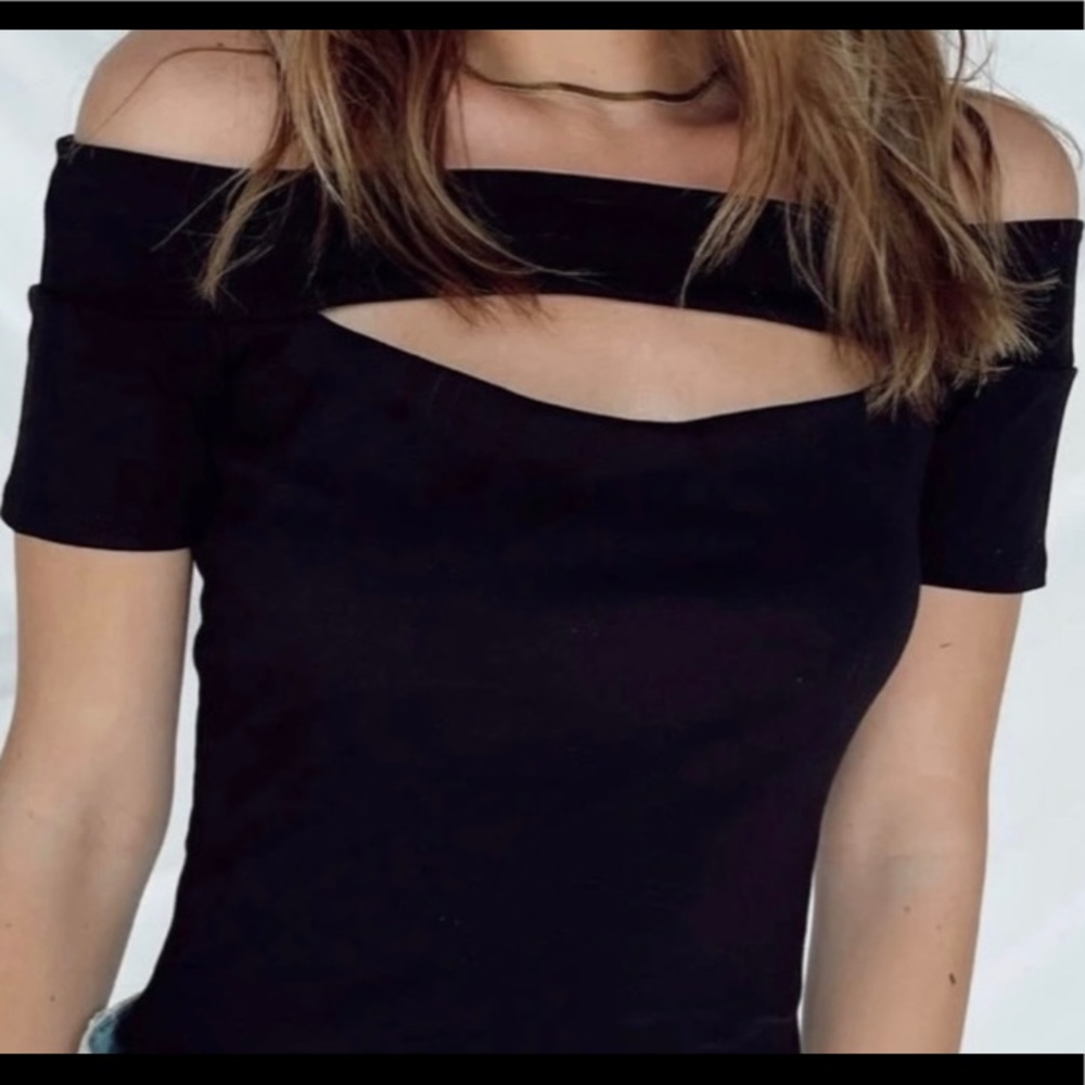 Vestique Open Your Heart Top